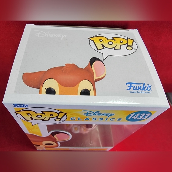 Bambi funko # 1433 (nib) with pop protector - Picture 4 of 7